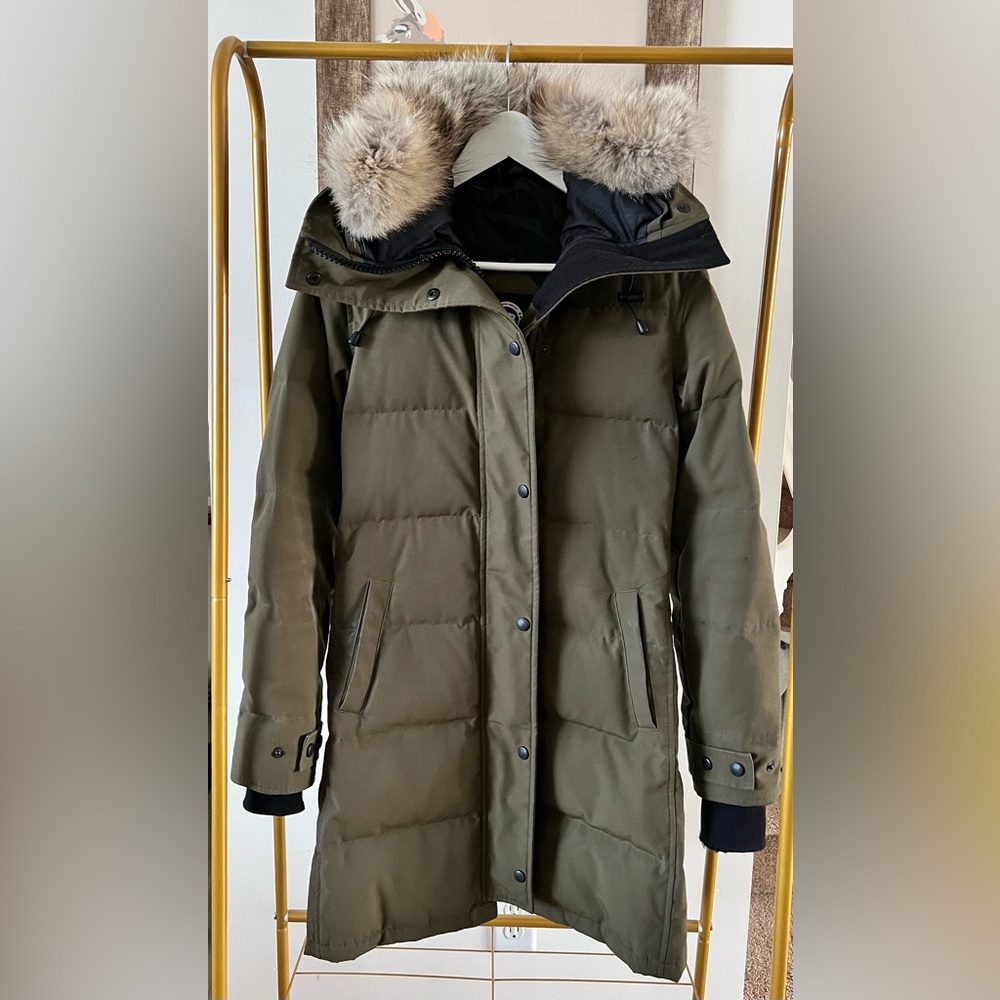 Canada Goose Winter Coat (XS)